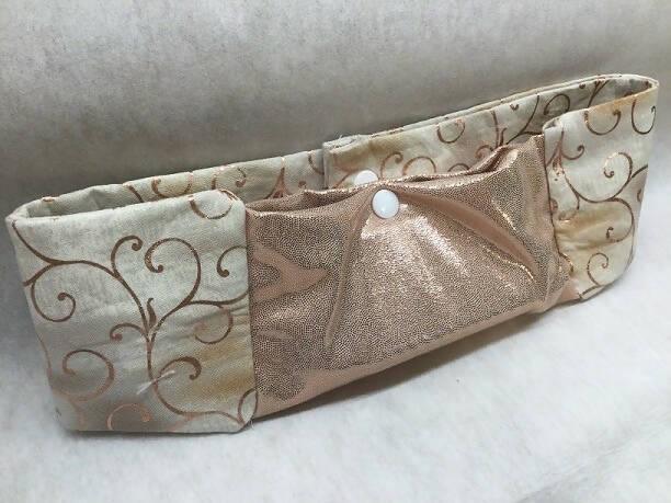 RoseGold insulin pump band by DazzlingPumpPouches - The Useless Pancreas