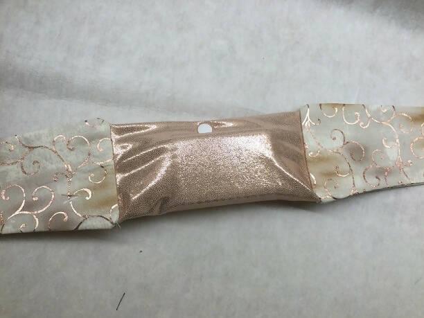 RoseGold insulin pump band by DazzlingPumpPouches - The Useless Pancreas
