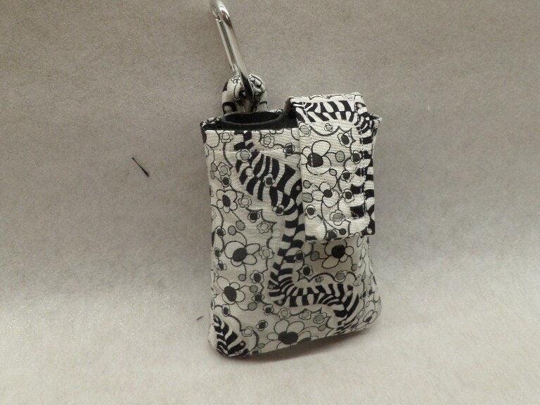 Vertical Insulin Pump Pouch/Case by Dazzling Pump Pouches - Licorice Stripe (includes carabiner clip) - The Useless Pancreas