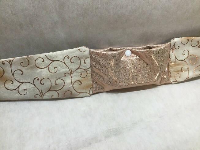 RoseGold insulin pump band by DazzlingPumpPouches - The Useless Pancreas